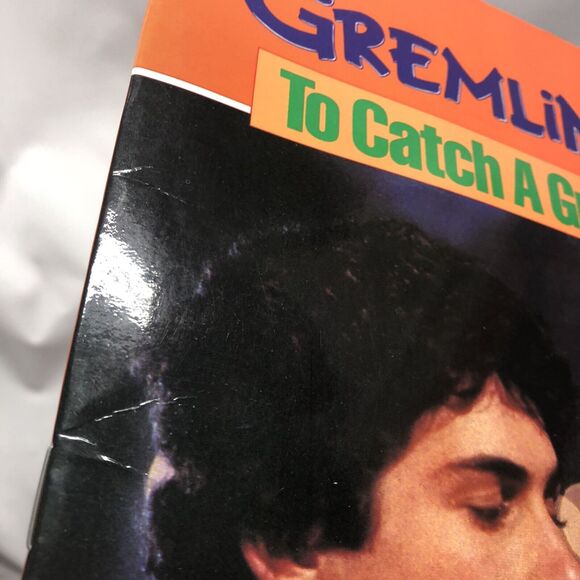 Gremlins: To Catch a Gremlin Paperback Book Vintage 1984 Golden Book Teitelbaum - Picture 2 of 9